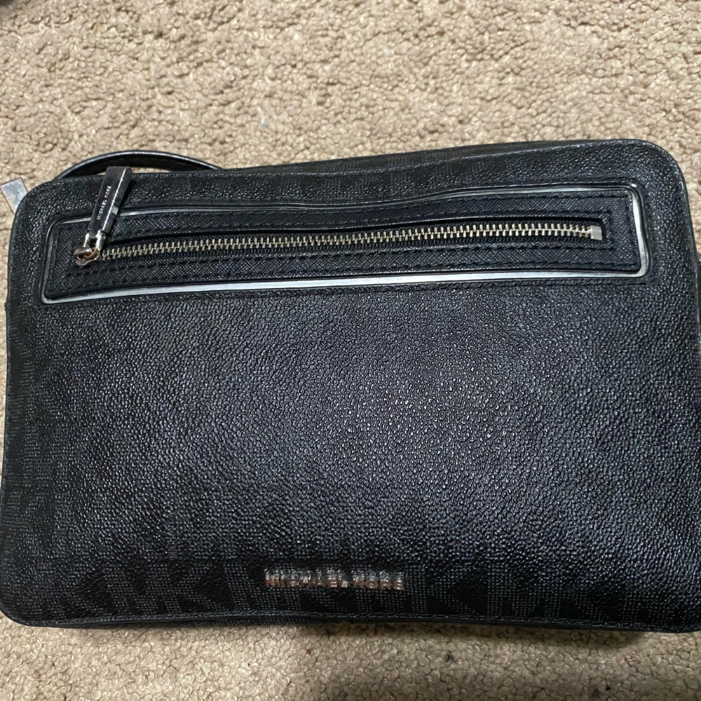 Michael Kors crossbody